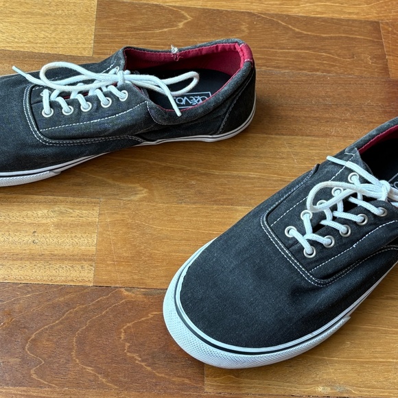 Crevo Lace-Up Sneakers - Picture 2 of 9
